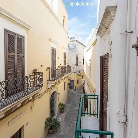 Palazzo Raheli Holiday home *